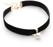 Load image into Gallery viewer, Choker : Hiraeth