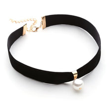 Load image into Gallery viewer, Choker : Hiraeth