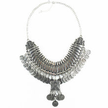 Load image into Gallery viewer, Necklace : Winter
