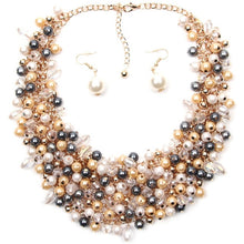 Load image into Gallery viewer, Necklace : Winter
