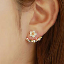 Load image into Gallery viewer, Earrings : Violette
